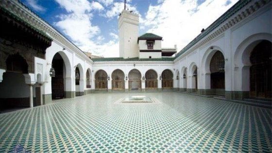 صلاة عيد الاضحى بالبيوت احترازا من عدوى كورونا