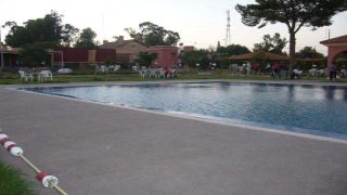 القضاء الاستعجالي يعيد المسبح البلدي لجماعة البروج