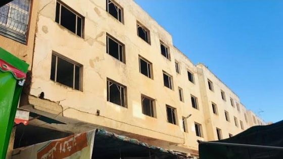 عمارة آيلة للسقوط بسطات تثير مخاوف تكرر سيناريو انهيارات البيضاء والتجار يطالبون بحل يحفظ مورد رزقهم