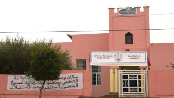مستشار جماعي بدار الشافعي يطالب بالتحقيق في ملف الانارة العمومية بمركز الجماعة
