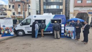 الصندوق الوطني للضمان الاجتماعي الشاوية تادلة ينظم قافلة تحسيسية للمواطنين حول ورش التغطية الصحية