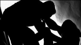 مقتل سيدة بطعنة سكين على يد طليقها بسطات