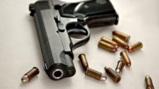 تنسيق امني يطيح بمواطنة فرنسية يشتبه في وقوفها وراء قضية الرصاص و المسدس التي تم العثور عليه بالطريق السيار بسطات