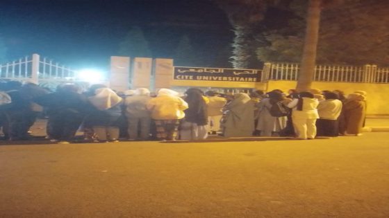 إحتجاجات ليلية بالحي الجامعي بسطات ملف مطلبي ام أهداف خاصة؟