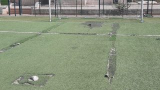 سطات.. الملعب الملحق “لانيكس” يئن تحت وطأة الإهمال ومهدد بالإغلاق