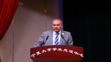 مكرم ينصب الرؤساء الجدد في انتظار تسليمهم مؤسساتهم