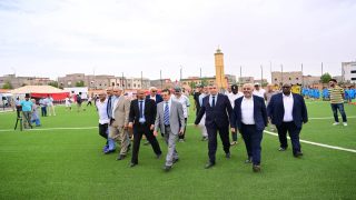 تسليم ملعب الدار الحمراء بالبروج بعد استكمال تكسيته بالعشب الاصطناعي